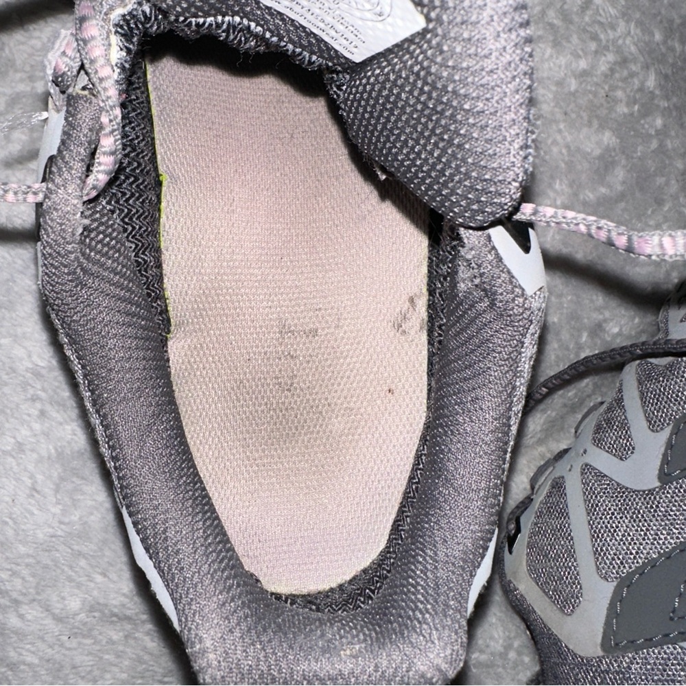 Oboz Women's Gray Hiking Shoes - Picture 4 of 6